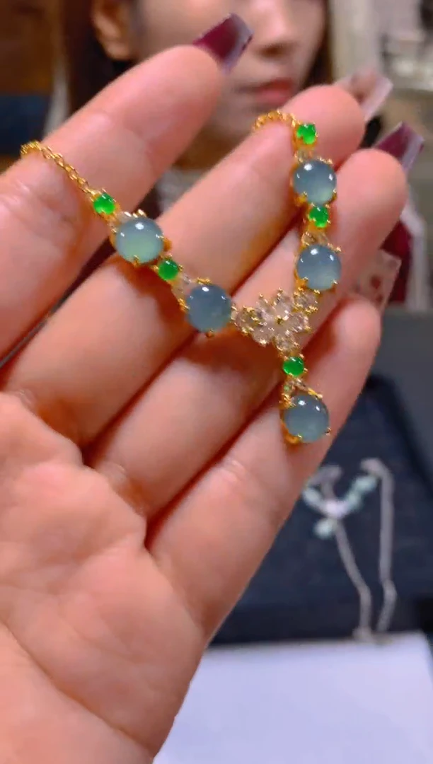 颈饰未镶嵌翡翠多样性发一