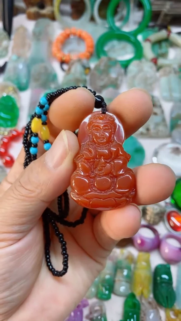 1直播间的实时画面