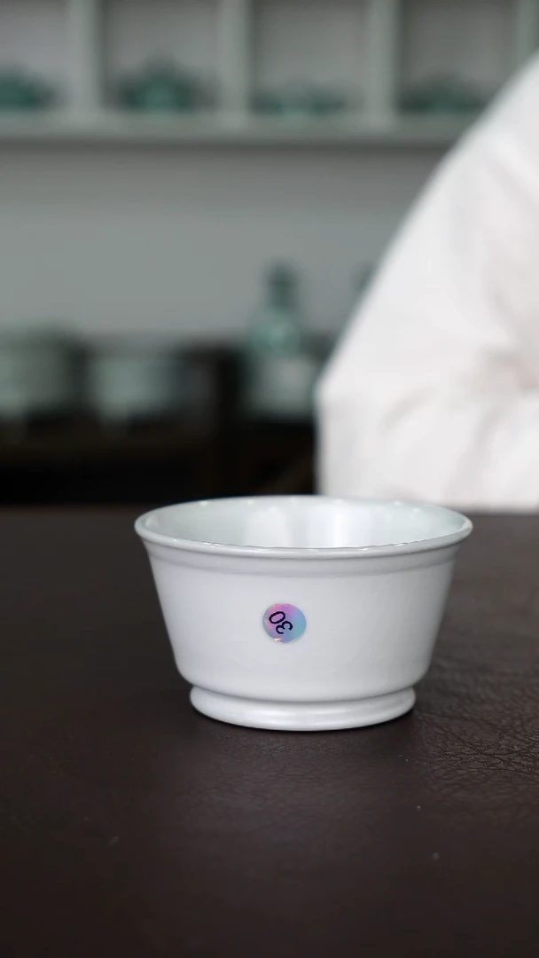 月白釉30号卷足马蹄杯大暇简包-二