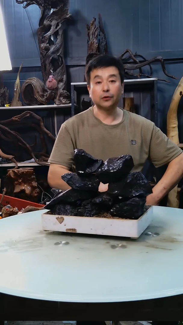 随机发货一筐黑金9.5