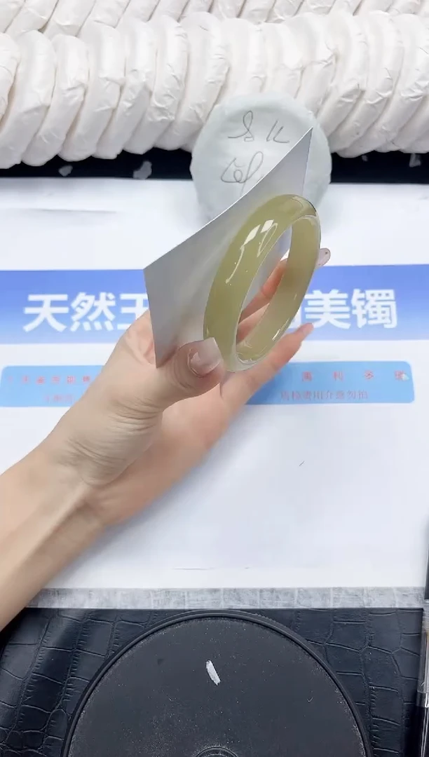 未镶嵌手镯石英质玉176-58.7