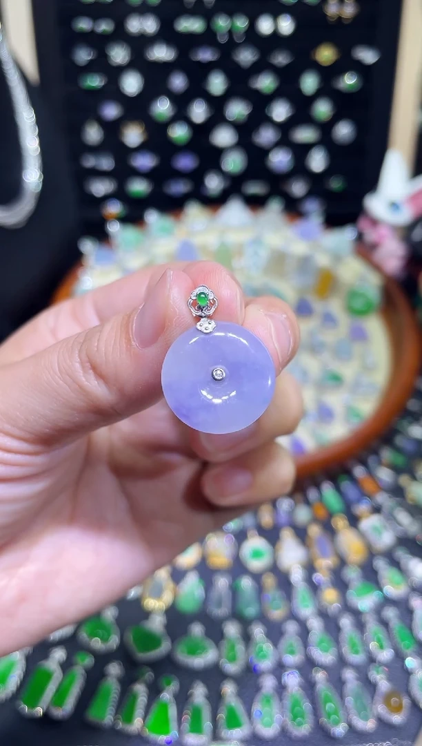 翡翠18K金镶嵌颈饰冰紫平安扣吊坠