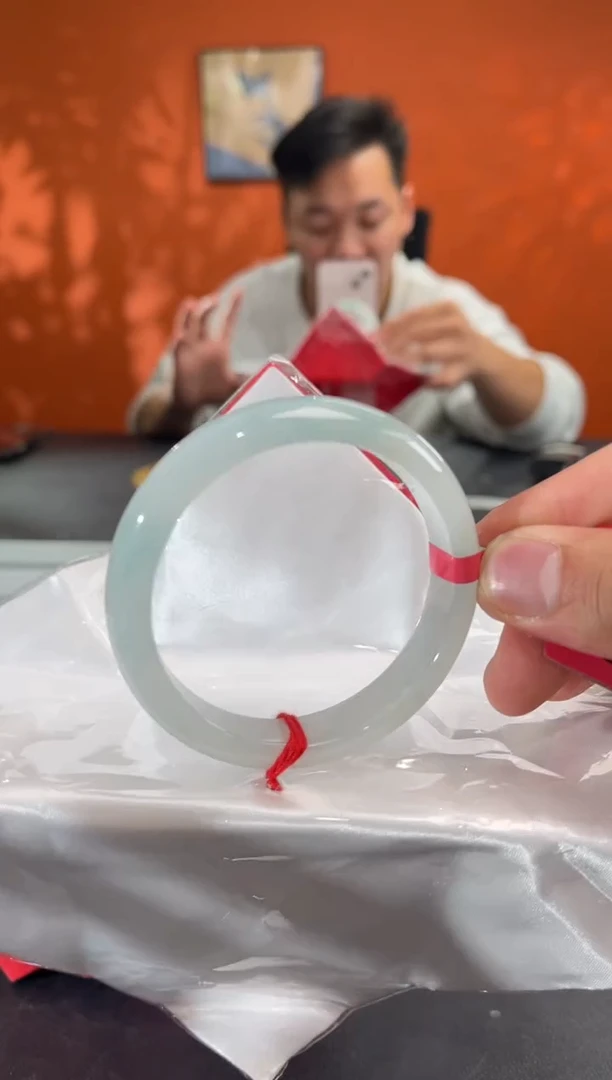 未镶嵌手镯翡翠翡翠手镯