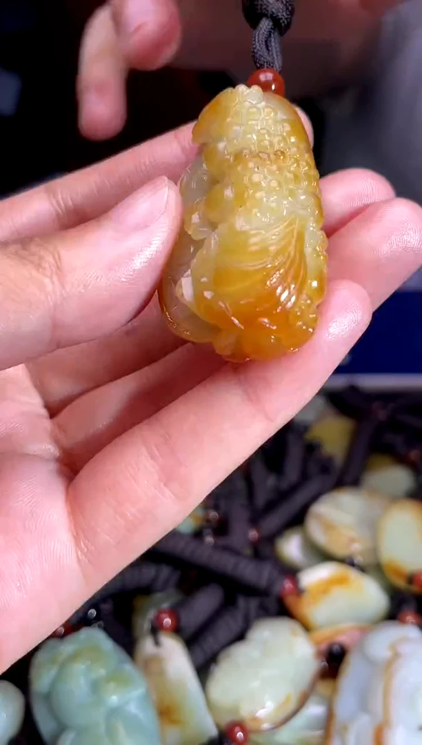 和田玉未镶嵌挂件1