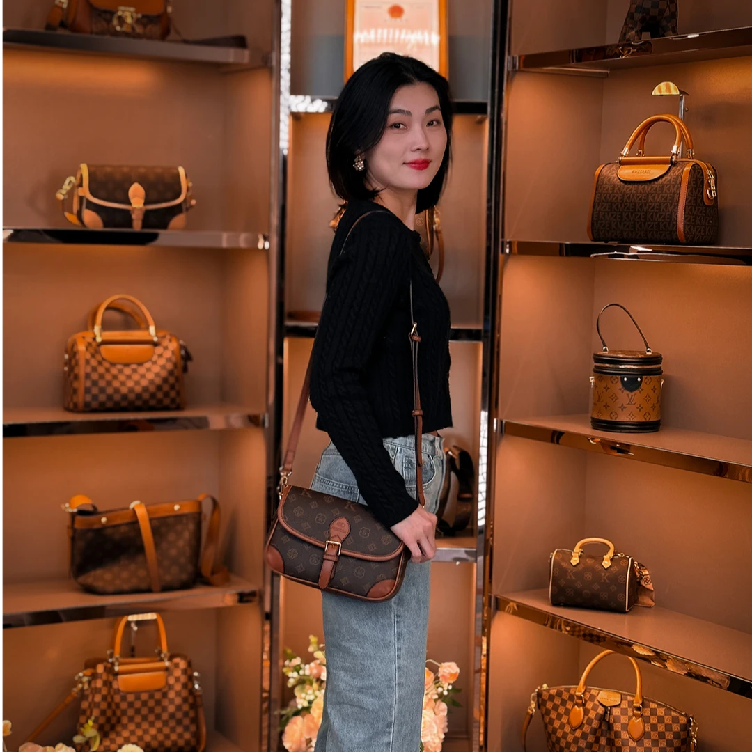 邮差包（咖色）新款复古轻奢经典皮质女士高级感气质手提斜挎包5721