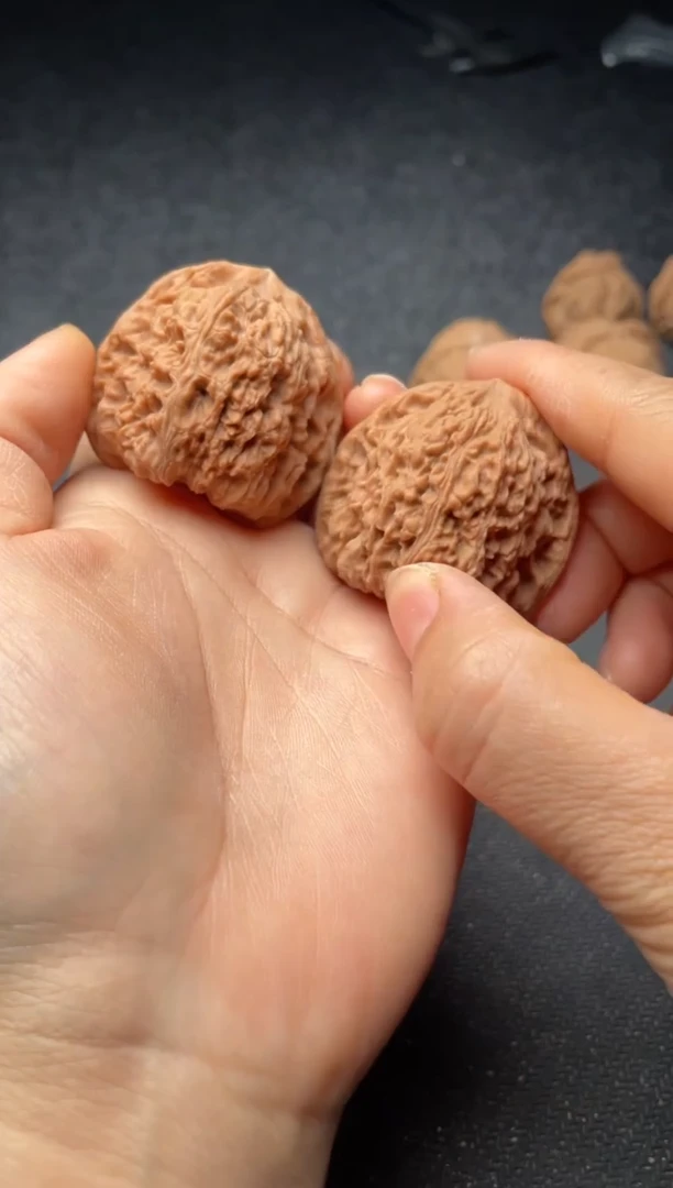 把件文玩核桃w252  南疆石 42尺