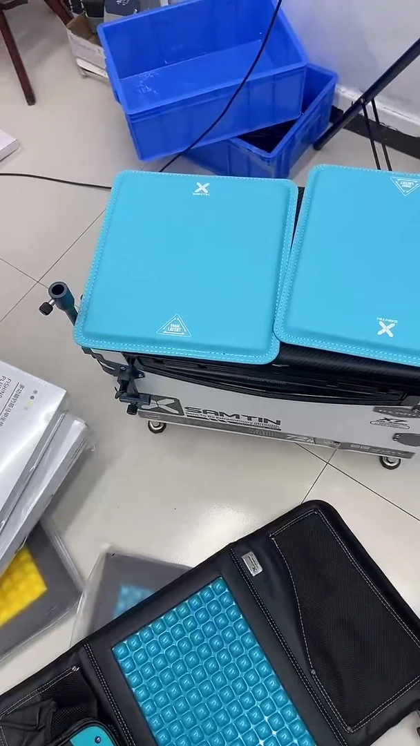 雷臣冰蓝坐垫