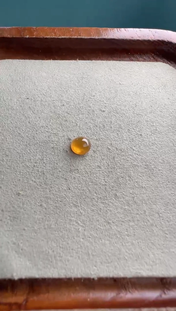 未镶嵌定制翡翠冰黄蛋面