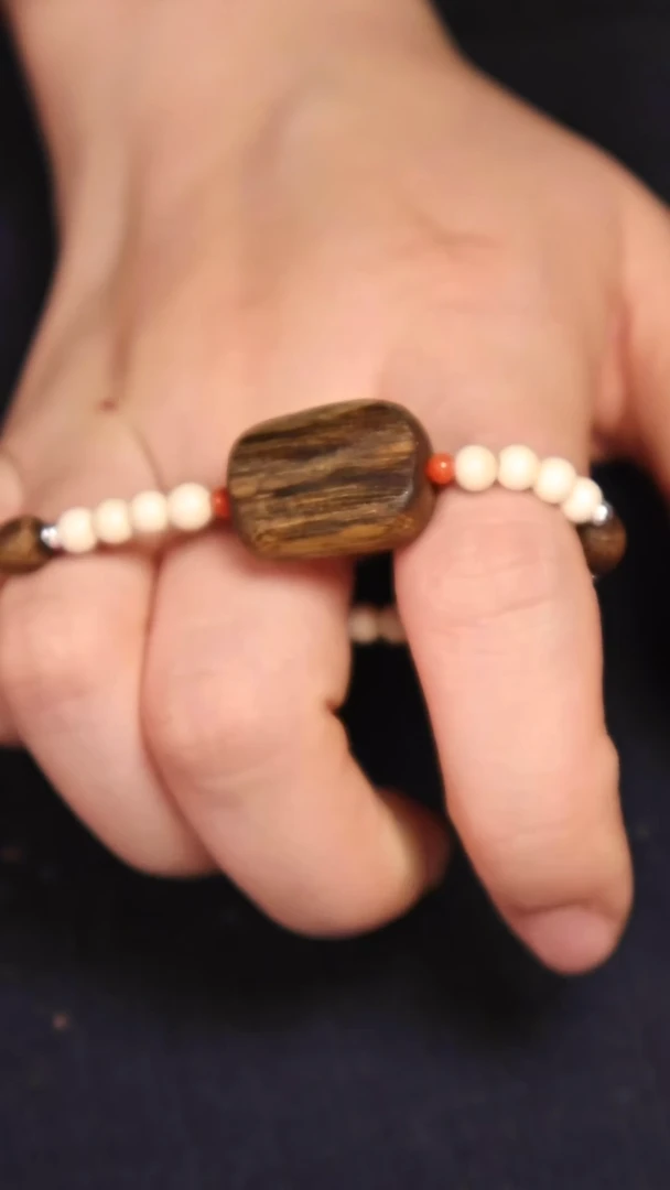 沉香手串海南沉香牌子搭配猛犸和田玉单圈手串