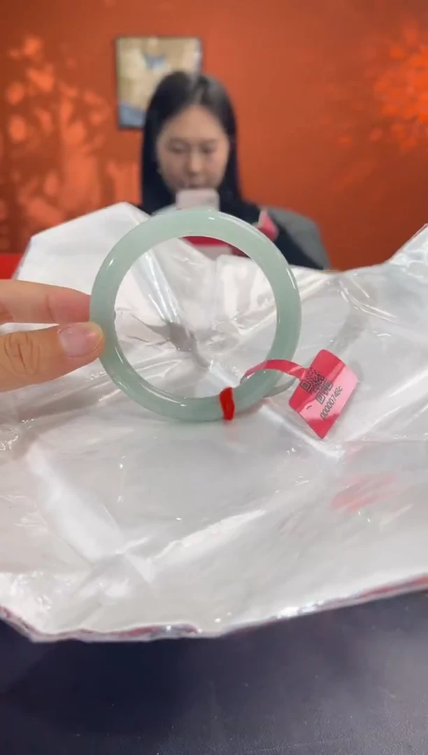 未镶嵌手镯翡翠3