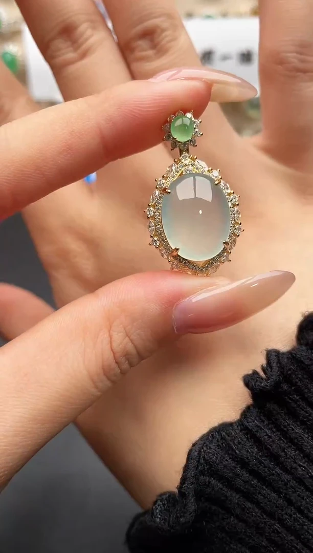 未镶嵌戒指翡翠一物一证一礼盒