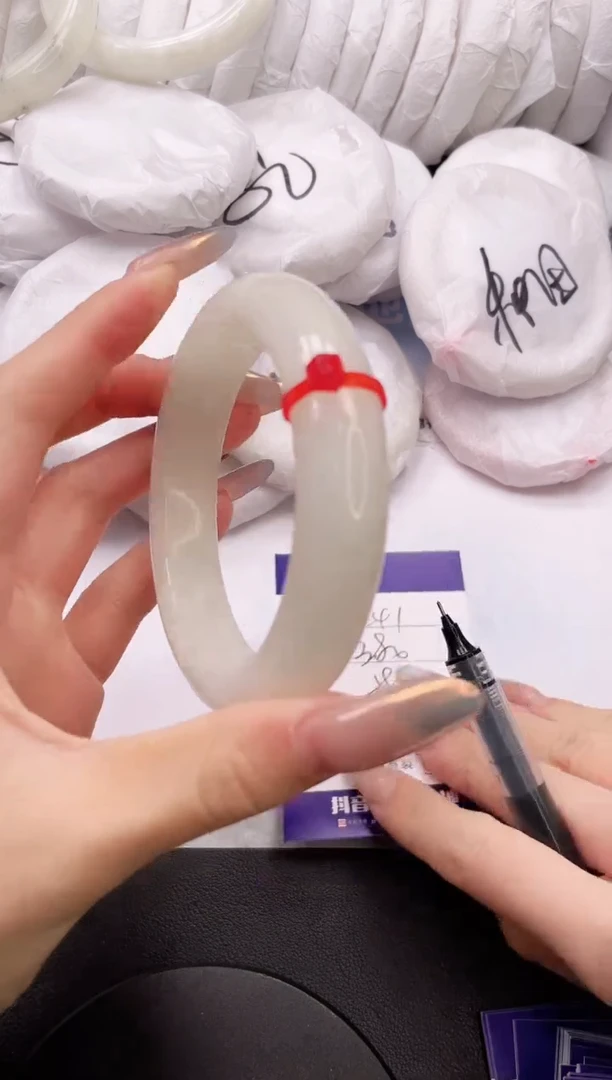 【闪购商品】和田玉手镯未镶嵌12K241-58