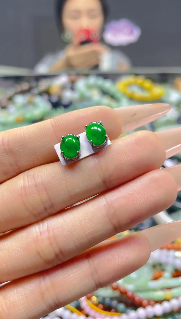 颈饰未镶嵌翡翠/W/翡翠A货，一件也是批发价