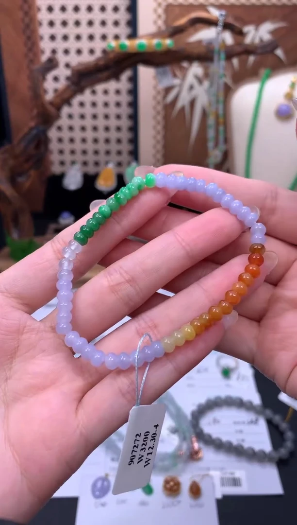 未镶嵌定制翡翠48小时鉴赏期 退货不扣服务费