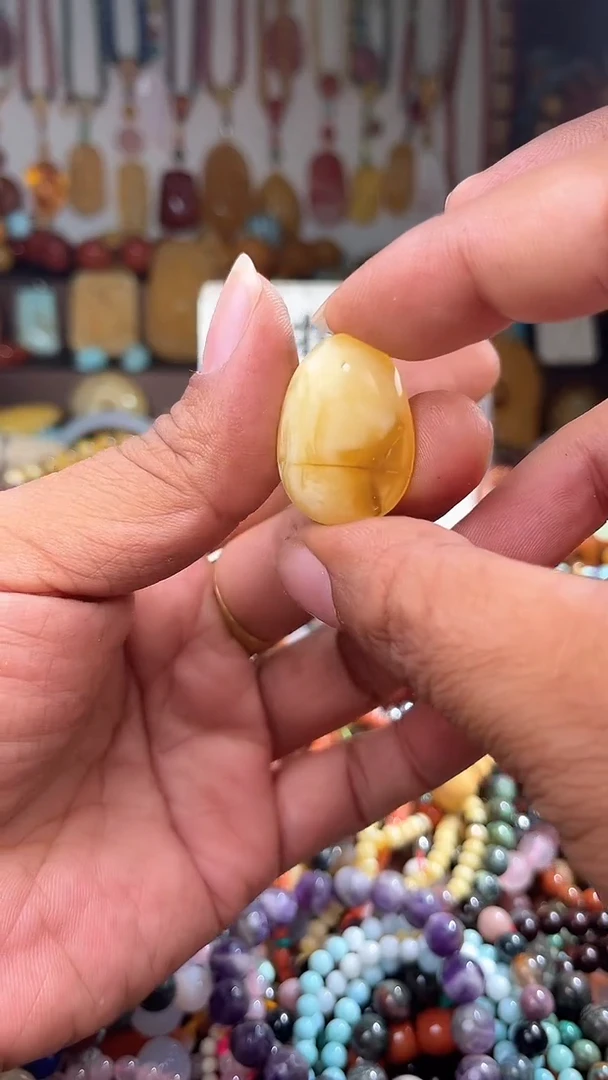 裸石琥珀未镶嵌东***。一物一拍 004424