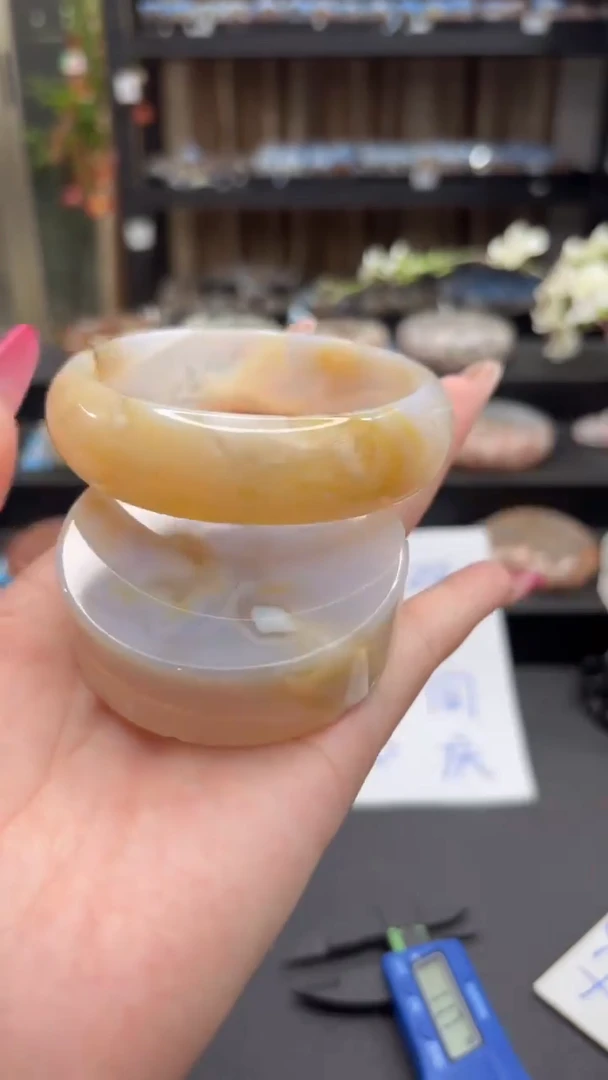 未镶嵌手镯石英质玉462(62圈赠送镯心)