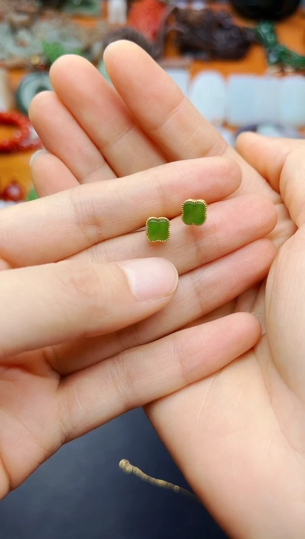 和田玉银S925镶嵌耳饰四叶草