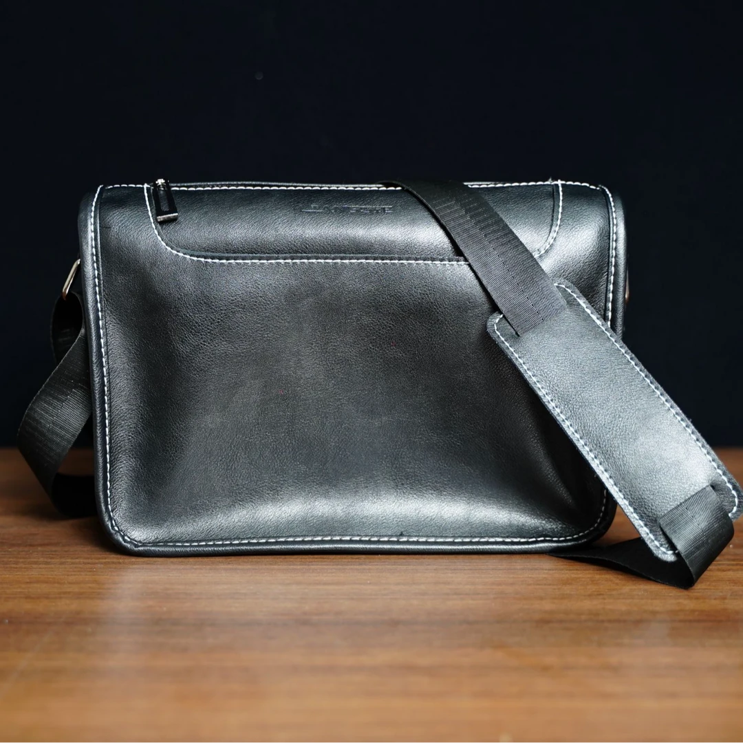 真皮男士复古邮差包 秋冬百搭通勤包 时尚休闲简约潮流