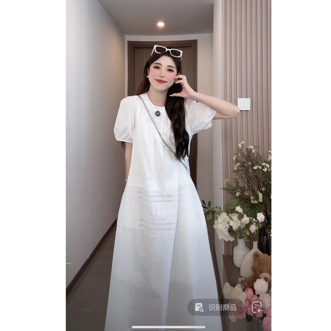 泡泡袖圆领宽松显瘦拼接蕾丝边连衣裙