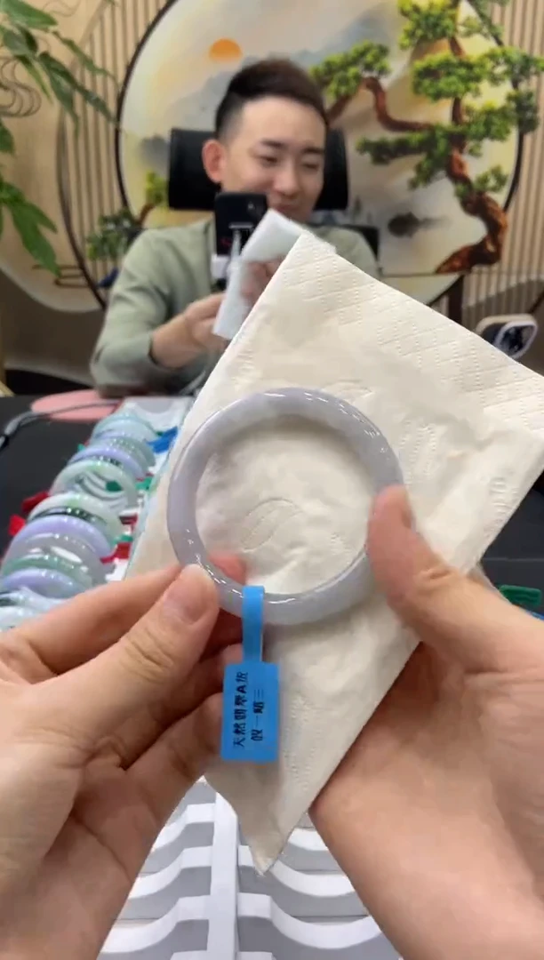 未镶嵌手镯翡翠5052