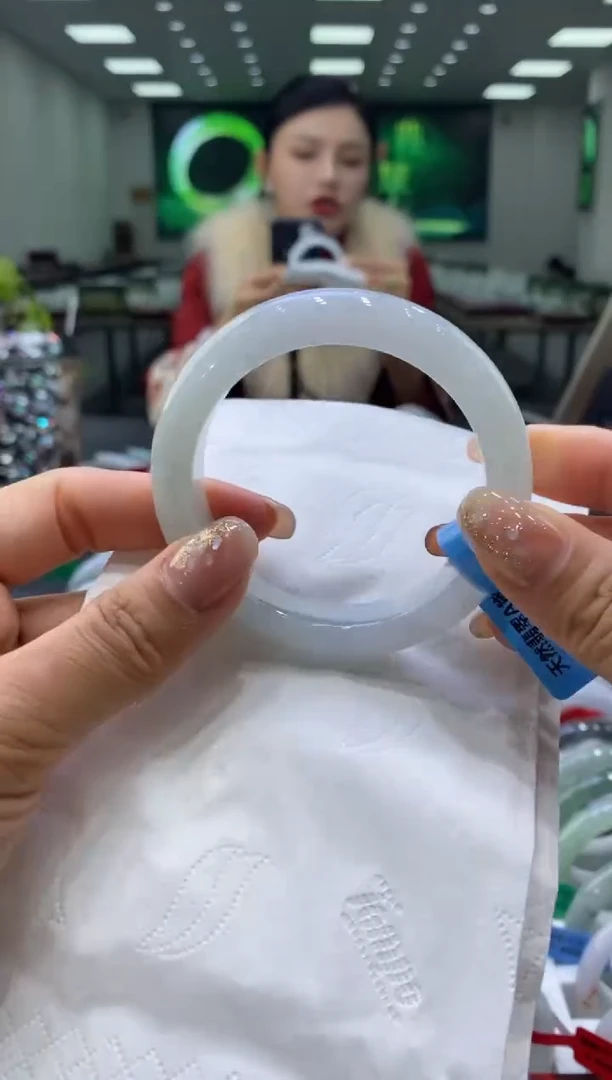 未镶嵌手镯翡翠小*.00005224