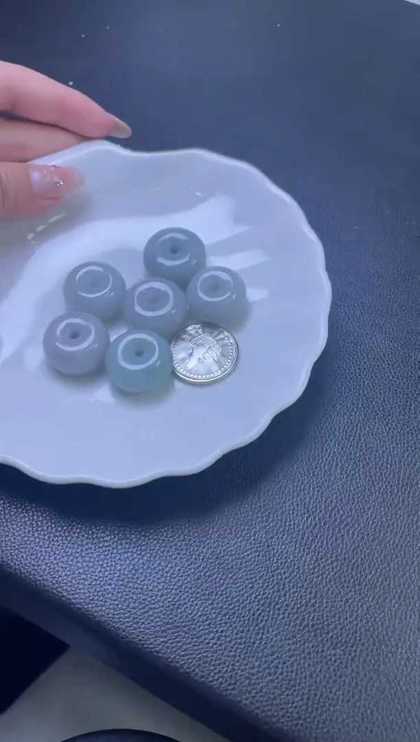 【闪购商品】翡翠吊坠(不含链)未镶嵌W008-PQGJ570多样性发一