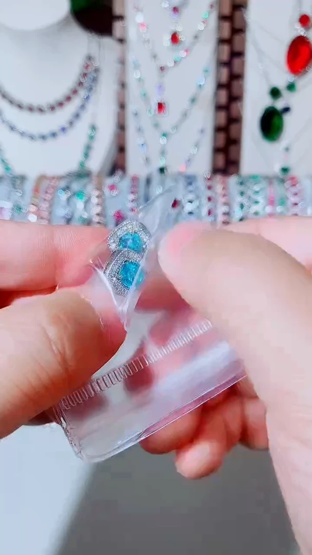 未镶嵌托帕石耳饰托帕石方糖耳钉