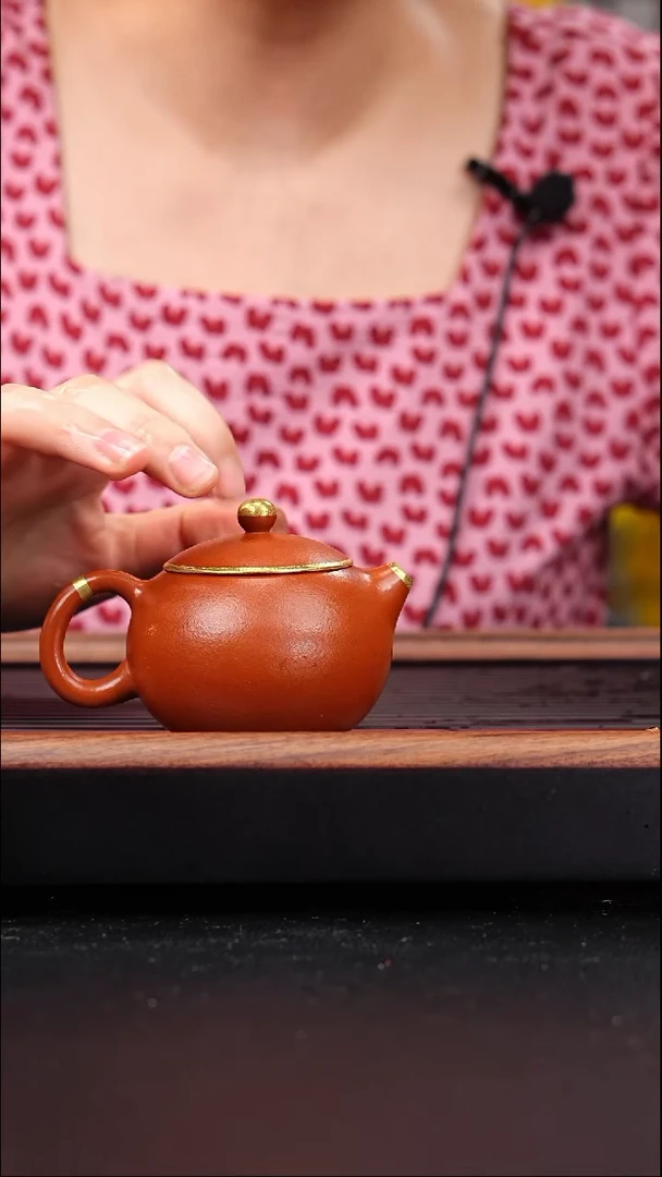 茶壶紫砂黄龙山朱泥西施描金160cc鲍煜