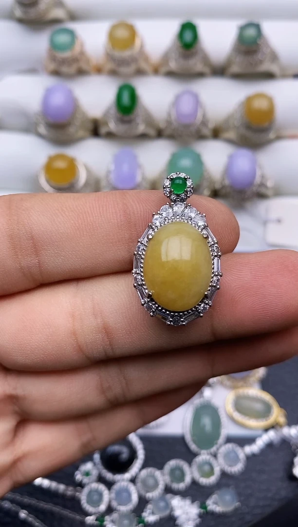 翡翠未镶嵌颈饰福利5611