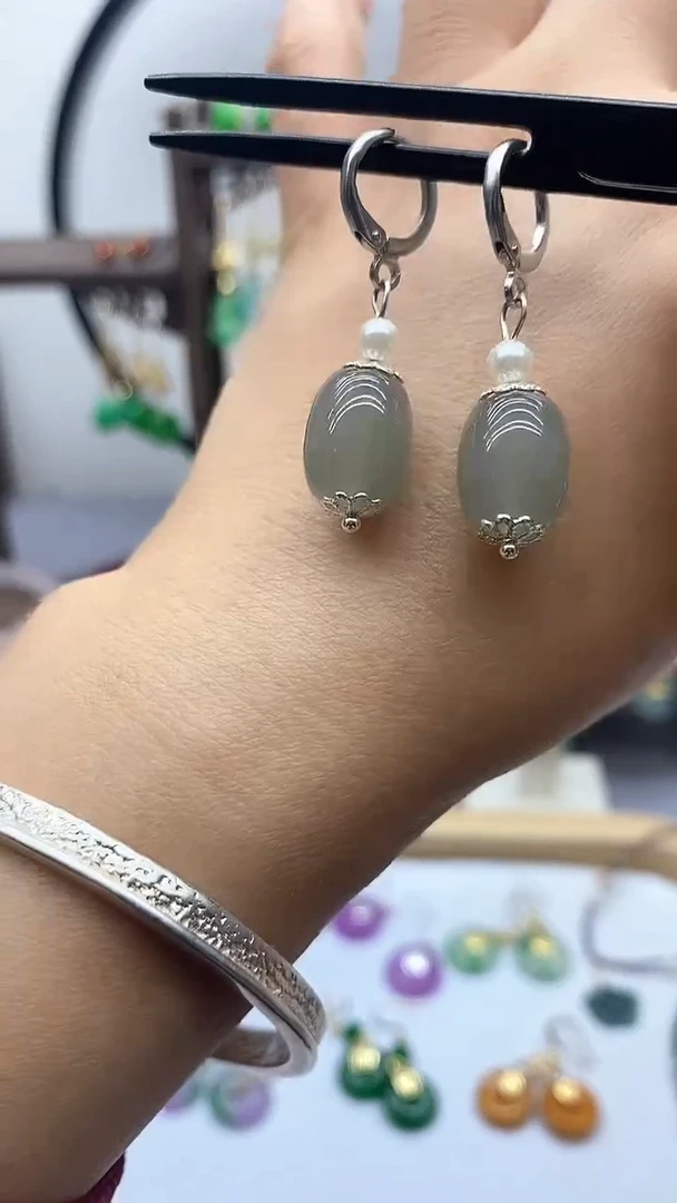 和田玉银S925镶嵌耳饰60