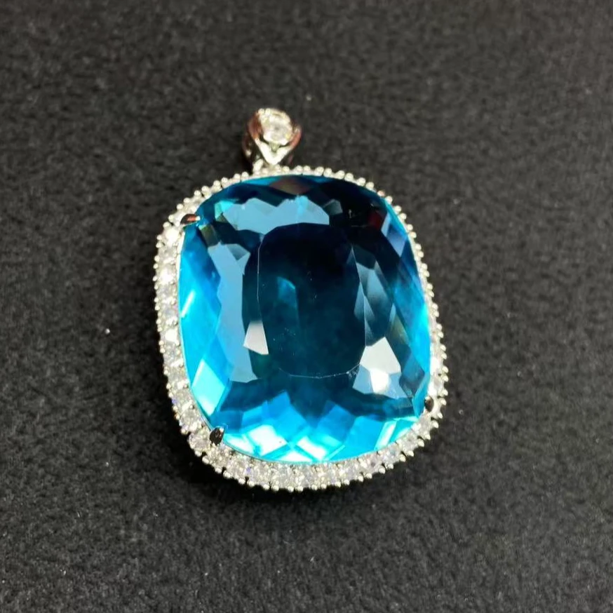 精美气质豪镶蓝宝石吊坠 赠链 F393