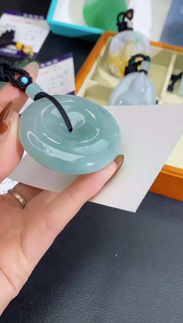 颈饰未镶嵌翡翠缅甸天然翡翠