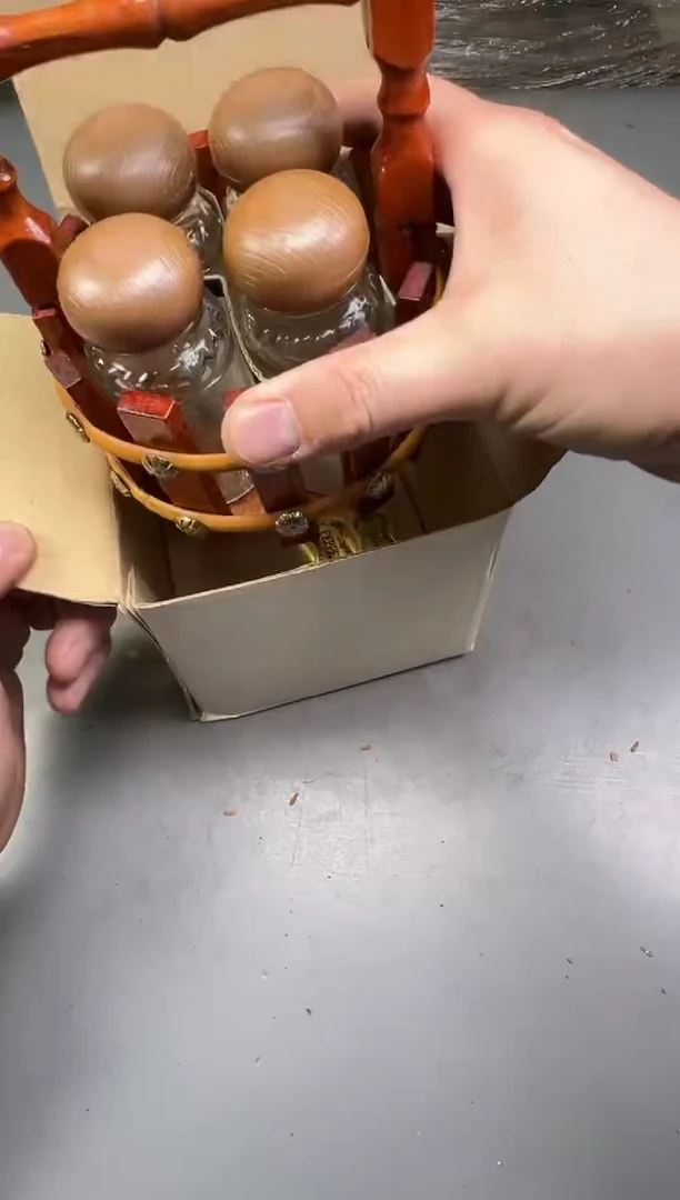 瓷片梅*鹿599中古产品，默认微瑕，碰瓷社感谢您的支持~