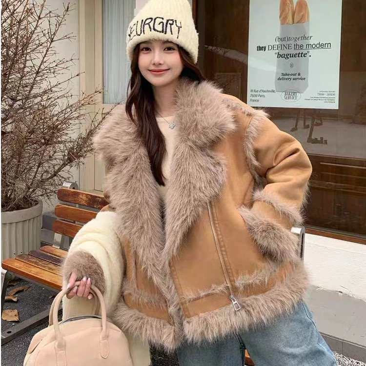 复古高级感翻领仿皮毛一体外套