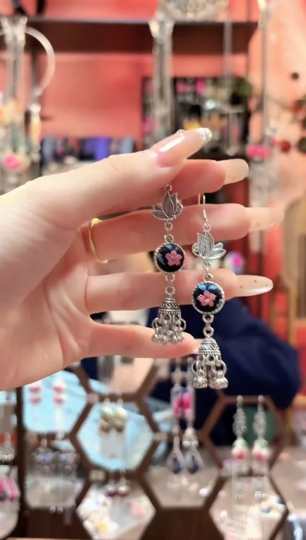 织绣云织谣民族风精美饰品   233