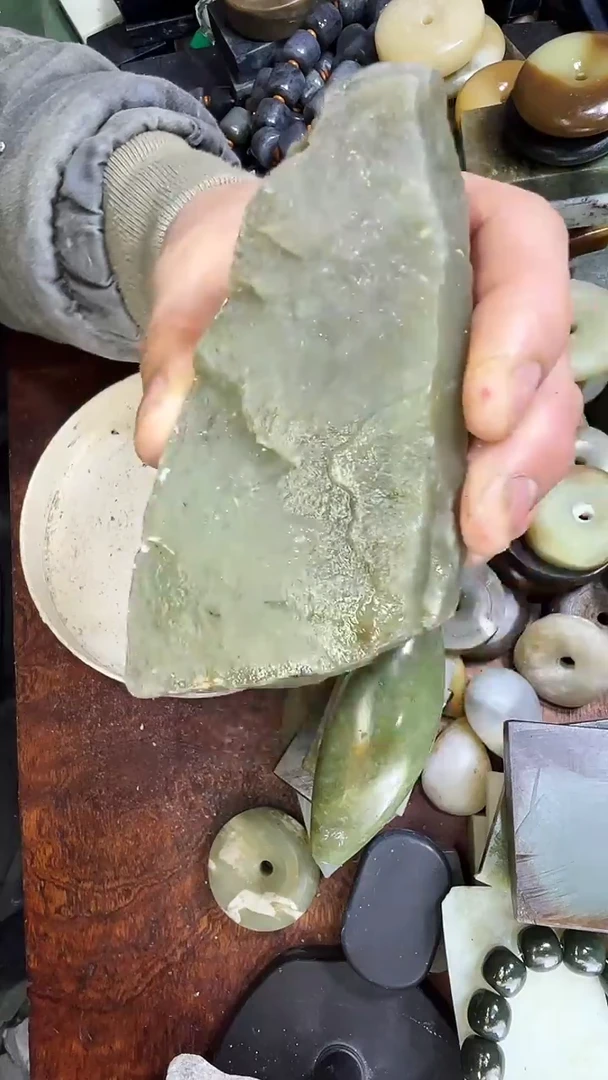 未镶嵌和田玉珠宝半成品1