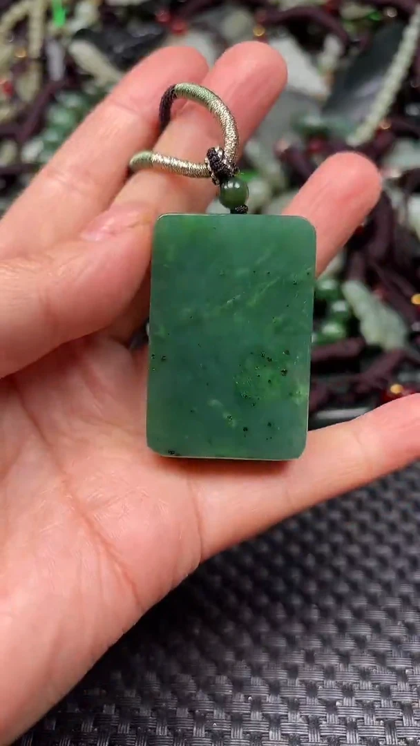 【闪购商品】和田玉颈饰未镶嵌1