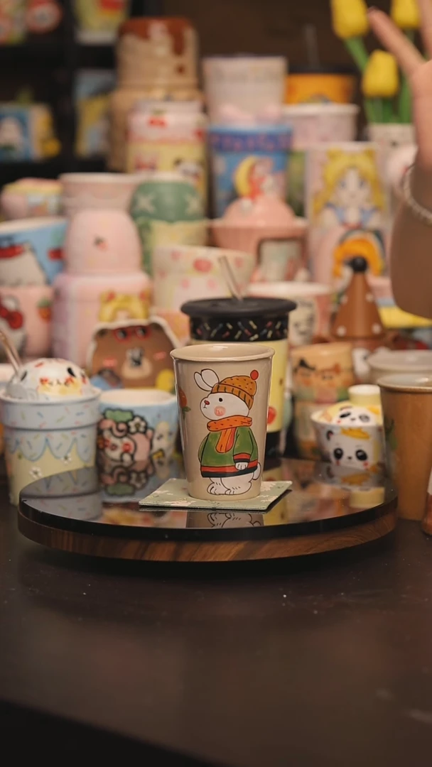 景德镇釉下彩绘设计师款式陶瓷