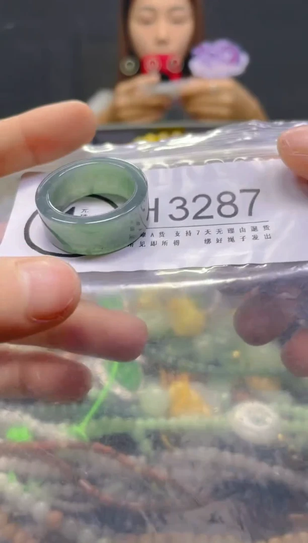 颈饰未镶嵌翡翠21.6MM/H/翡翠A货，一件也是批发价
