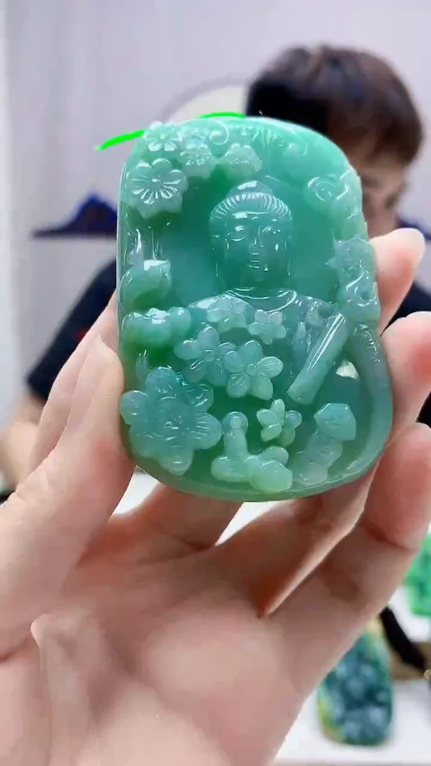 未镶嵌定制翡翠4868zm-毛货挂件佛观天下110