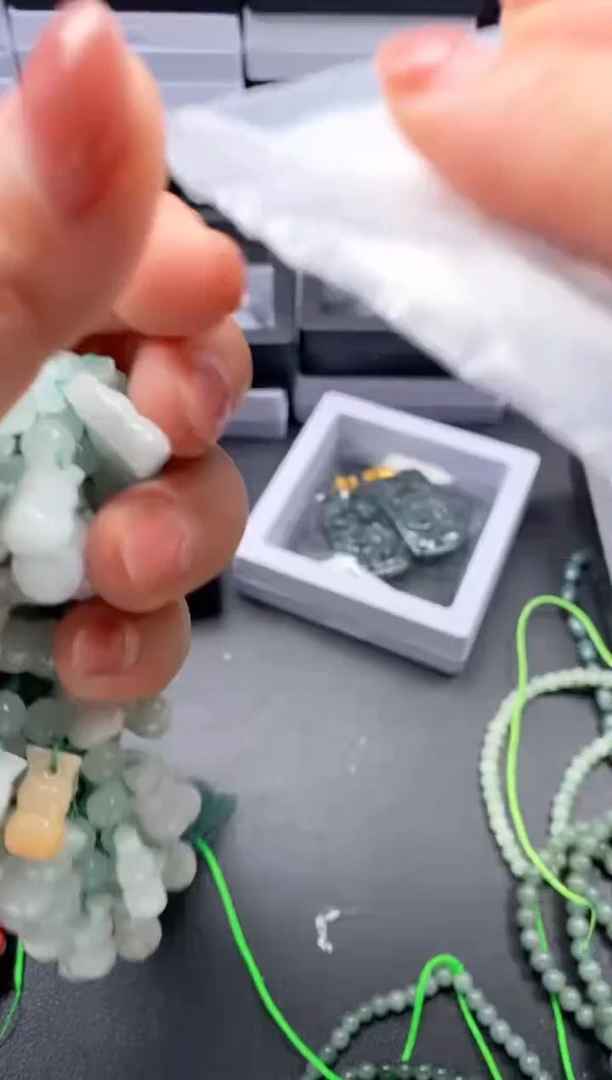 吊坠(不含链)未镶嵌翡翠043