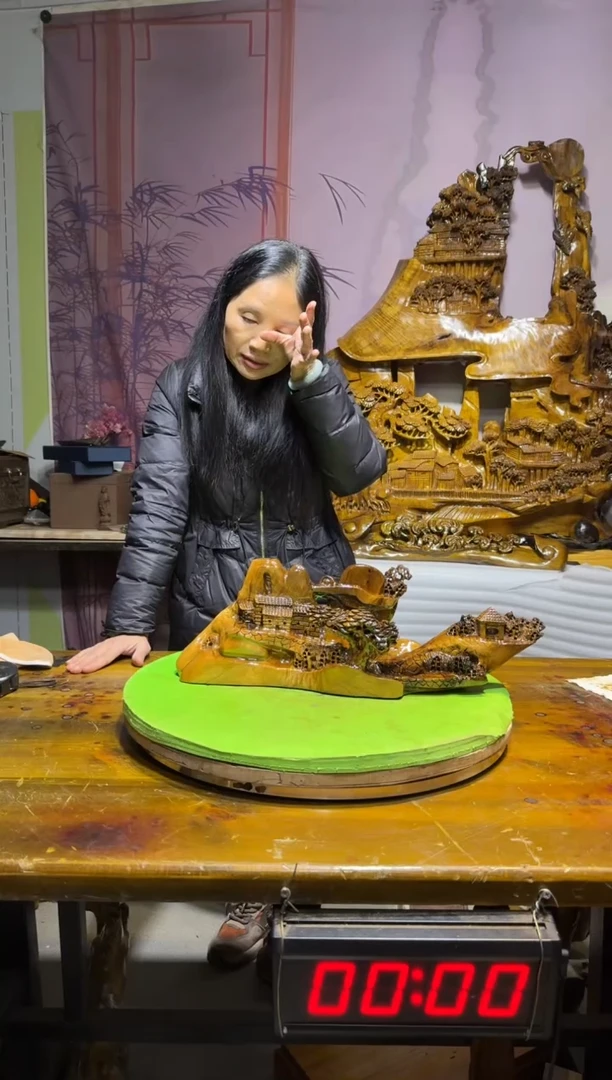 金丝楠踏*.金丝楠木雕刻摆件