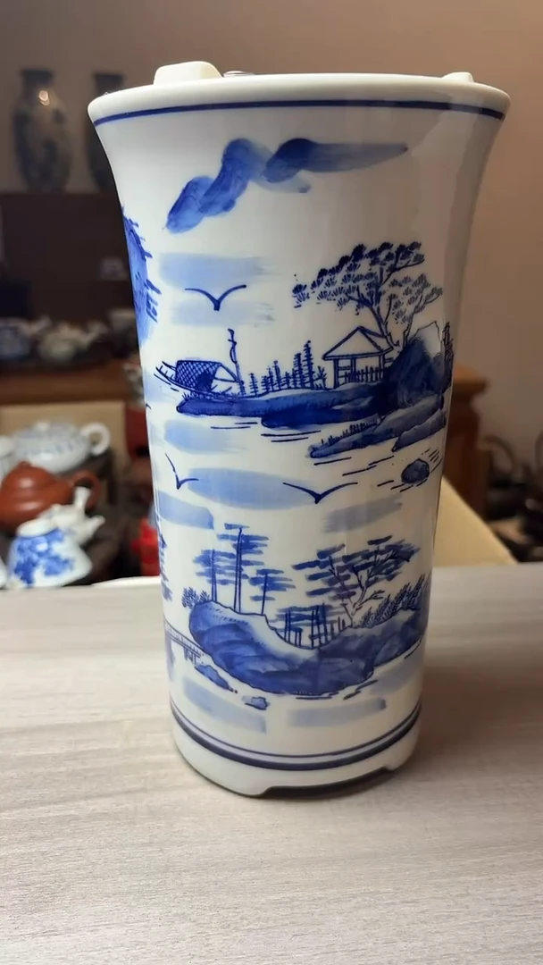 谢谢老板，回流产品有磨损正常，谨慎买!