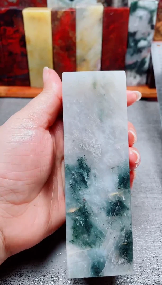 玉桂林鸡血玉素章57 4.0左右