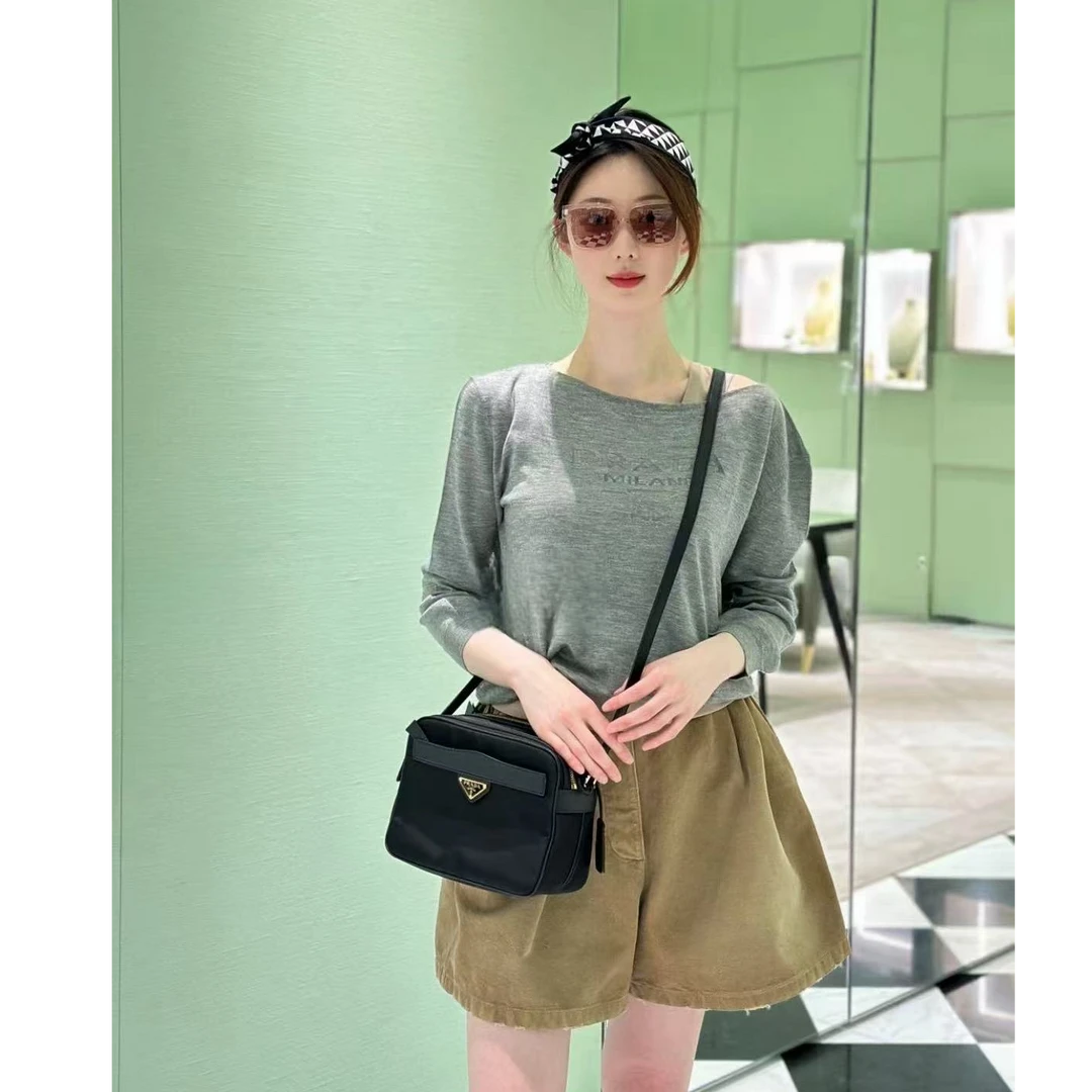 未使用 Prada/普拉达 双双臻选/yy00464/PRADA上衣/42（100山羊绒
