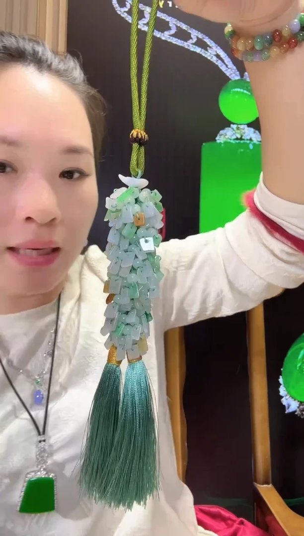 【闪购商品】翡翠挂件未镶嵌挂件