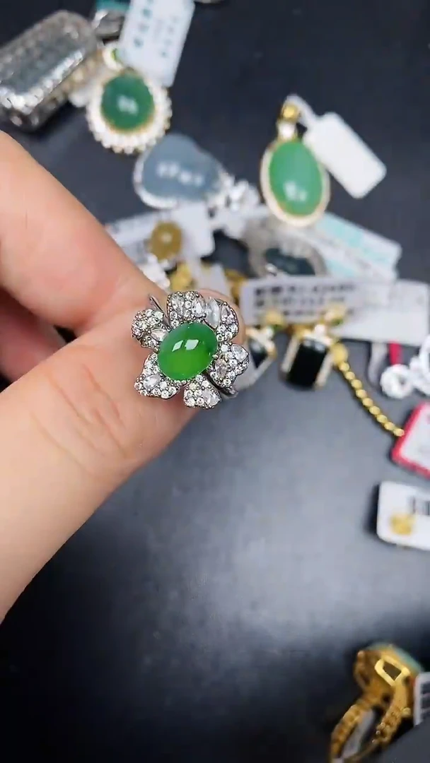 银S925镶嵌戒指翡翠3333