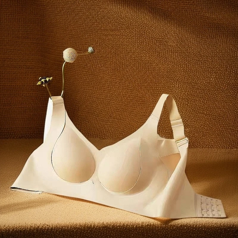 【R032】舒适内衣聚拢薄款无痕