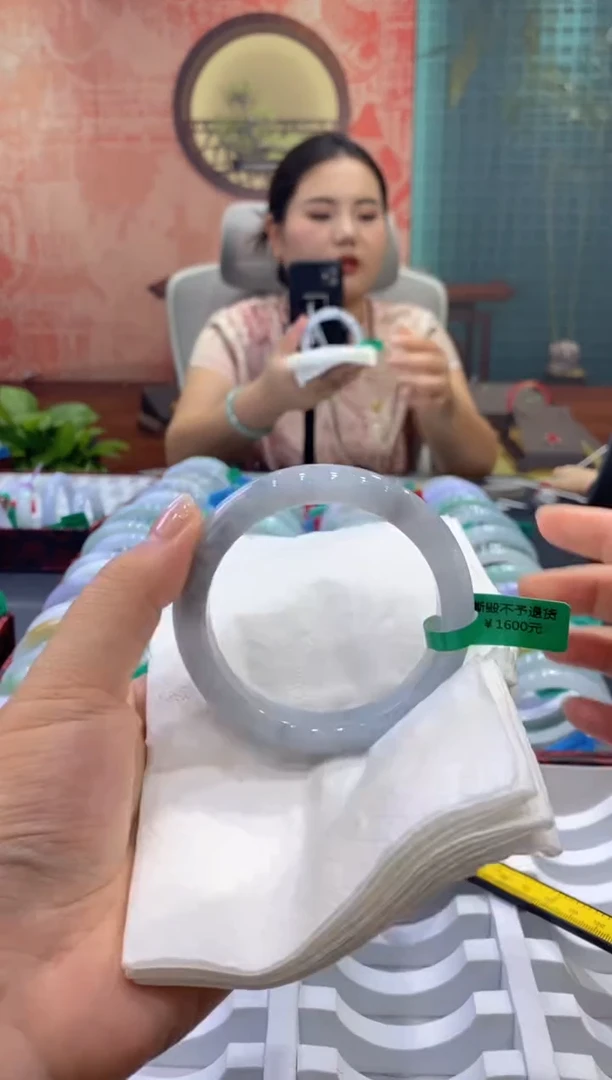 未镶嵌手镯翡翠多人00020052