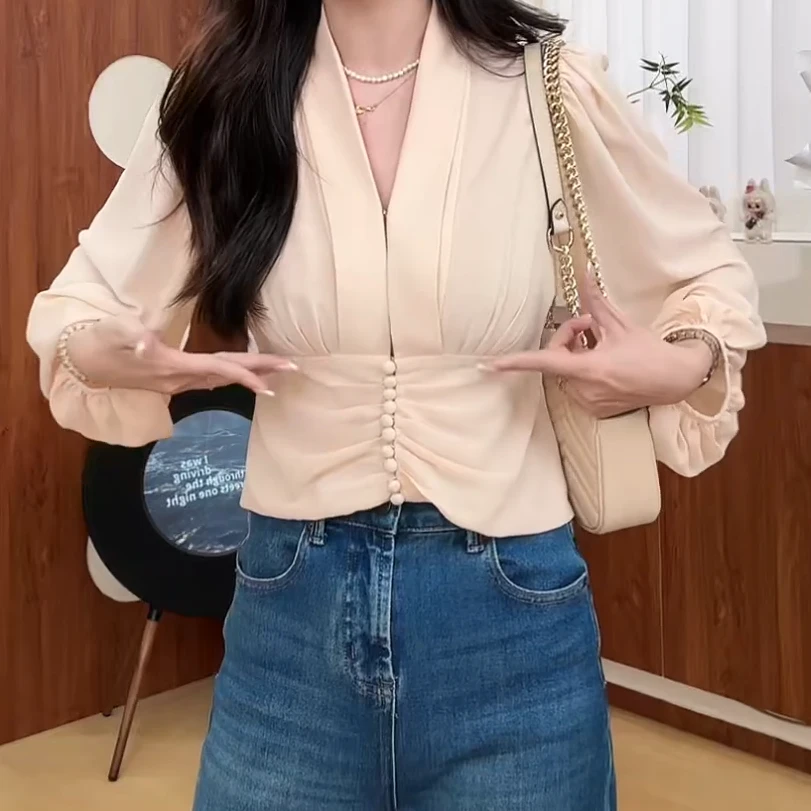 【云雾蔓纱】法式气质V领显瘦设计感衬衫珍珠扣灯笼袖衬衣上衣C5981